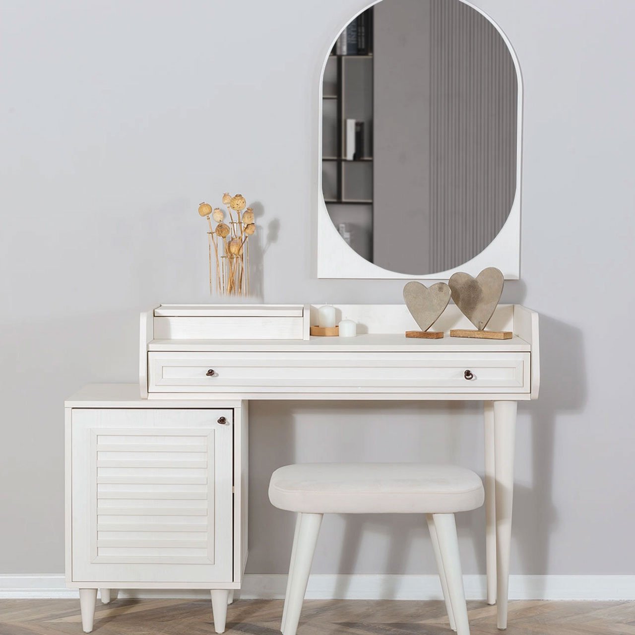 Asteria Dresser