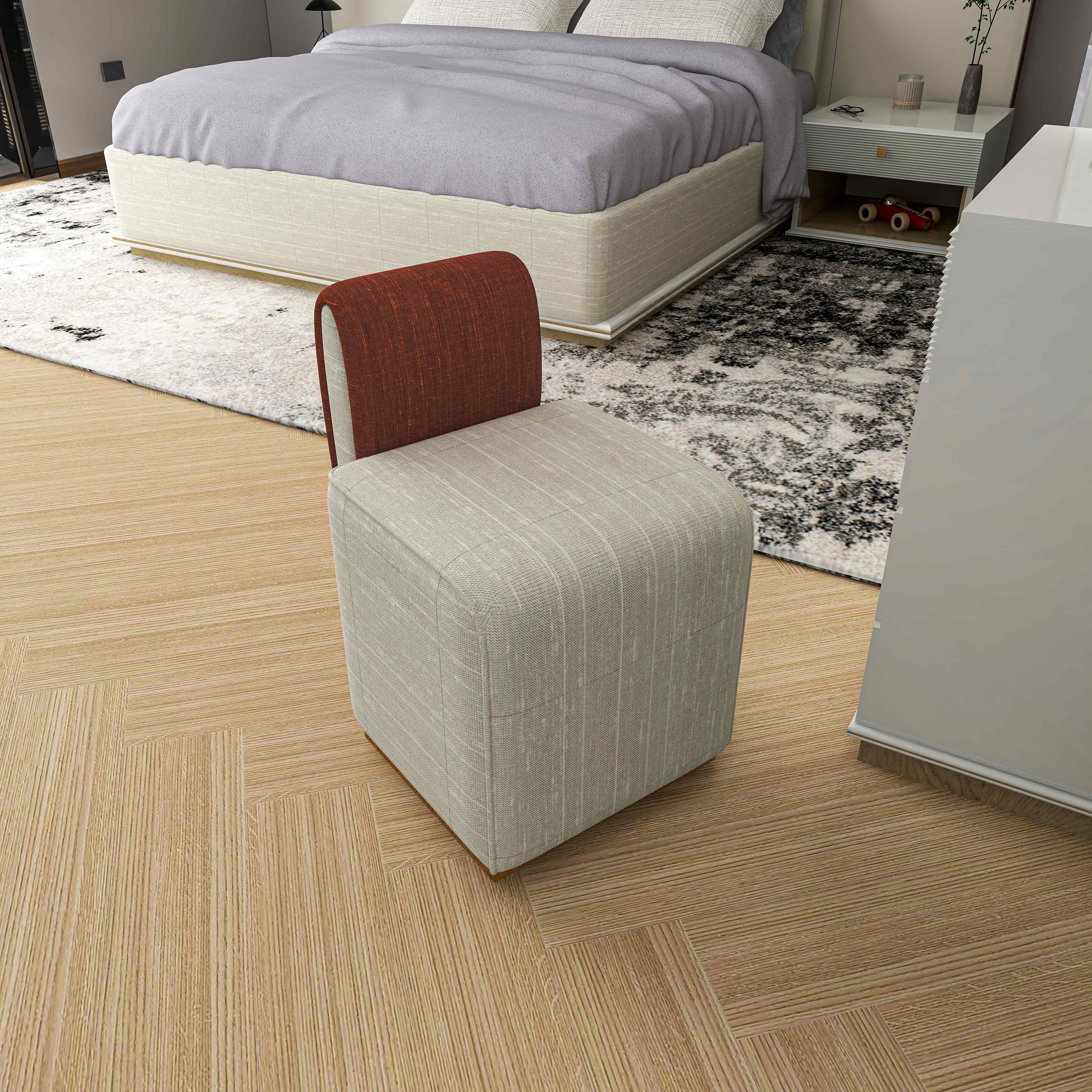 white Quieen Pouf