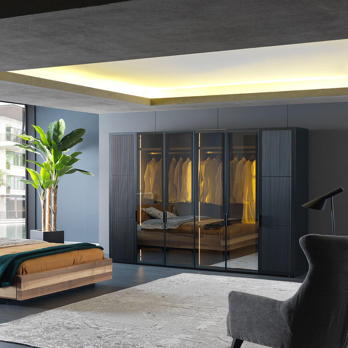 Elegant wardrobe